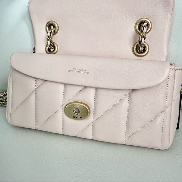 ✨ COACH Tabby Blush Shoulder Bag 20 With Pillow Quilting 🤍 - Picture 5 of 9